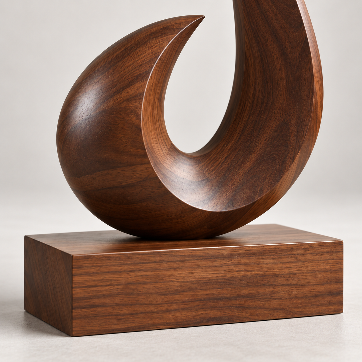 Sculptural Musical Note Wood Decor